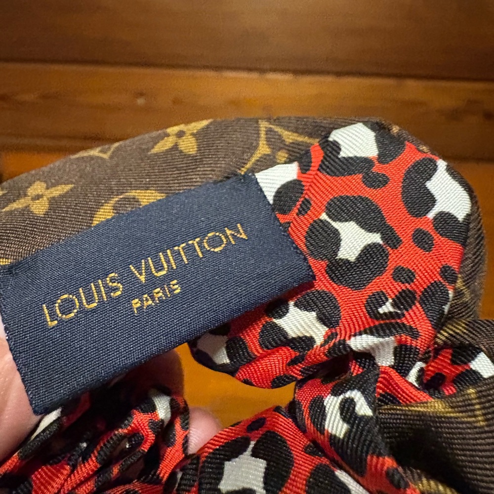 Louis Vuitton Brown and Red Patterned Silk Accessory - Picture 6 of 6